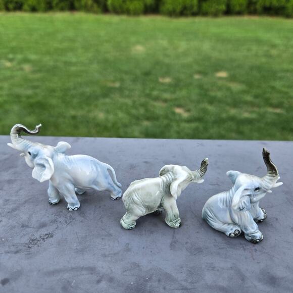 Cacciapuoti Ceramic Gray Elephants Set of 3 Made in Italy Approx 2" each *read* - Picture 2 of 13